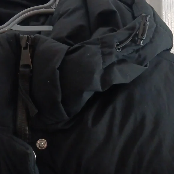 Black Puffer Jacket - Picture 4 of 7